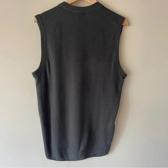 NWT Dockers Men's Medium Sweater Vest Dark Green Ribbed Shoulders Easy Care - Picture 5 of 10
